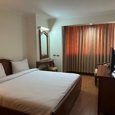 Affordable Serviced Apartment Nana - Omni Tower Sukhumvit Location Bangkok Exterior photo