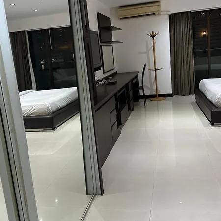 Affordable Serviced Apartment Nana - Omni Tower Sukhumvit Location Bangkok Exterior photo
