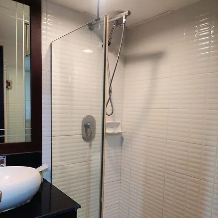 Affordable Serviced Apartment Nana - Omni Tower Sukhumvit Location Bangkok Exterior photo