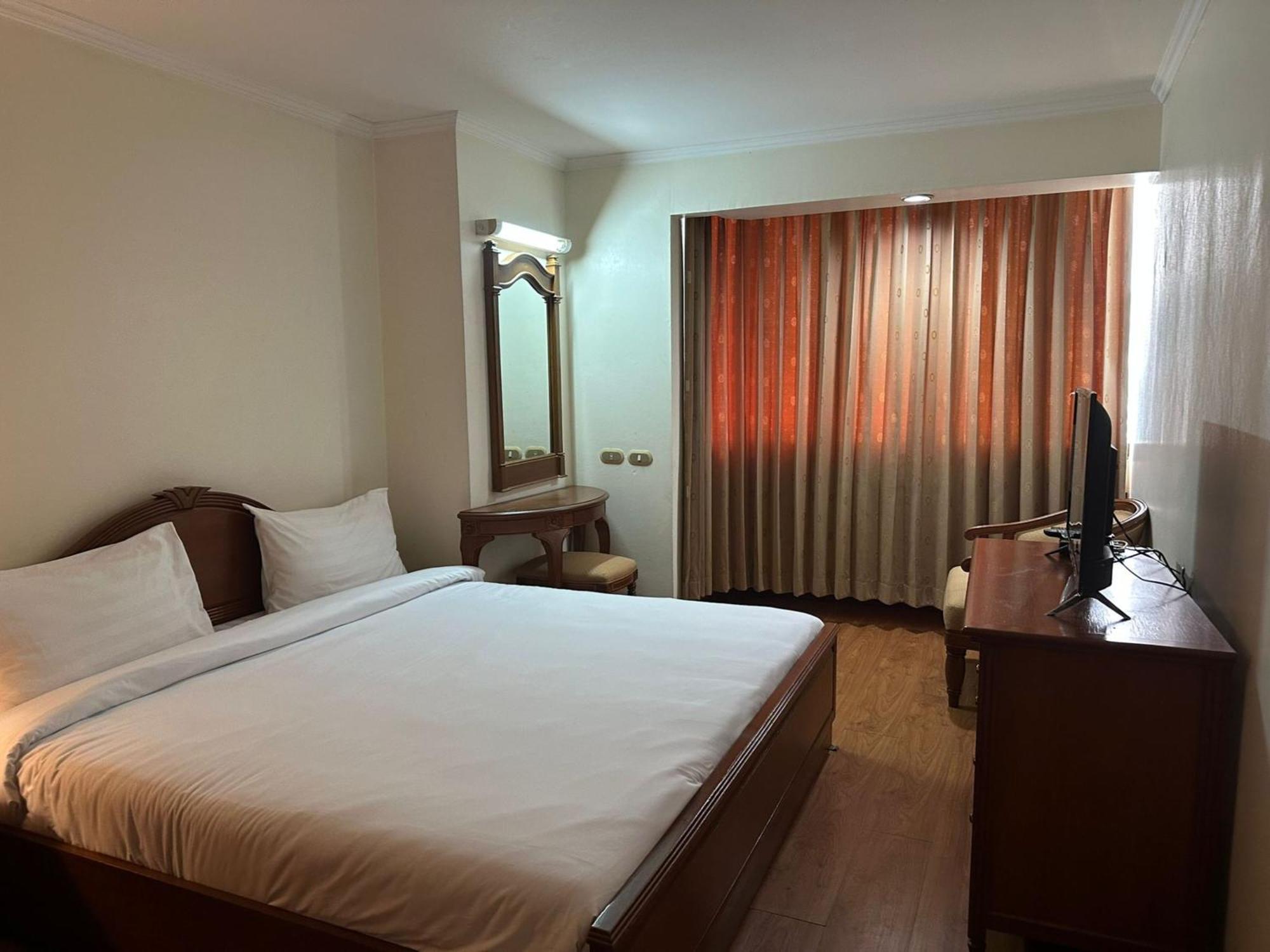 Affordable Serviced Nana - Omni Tower Sukhumvit Location Bangkok