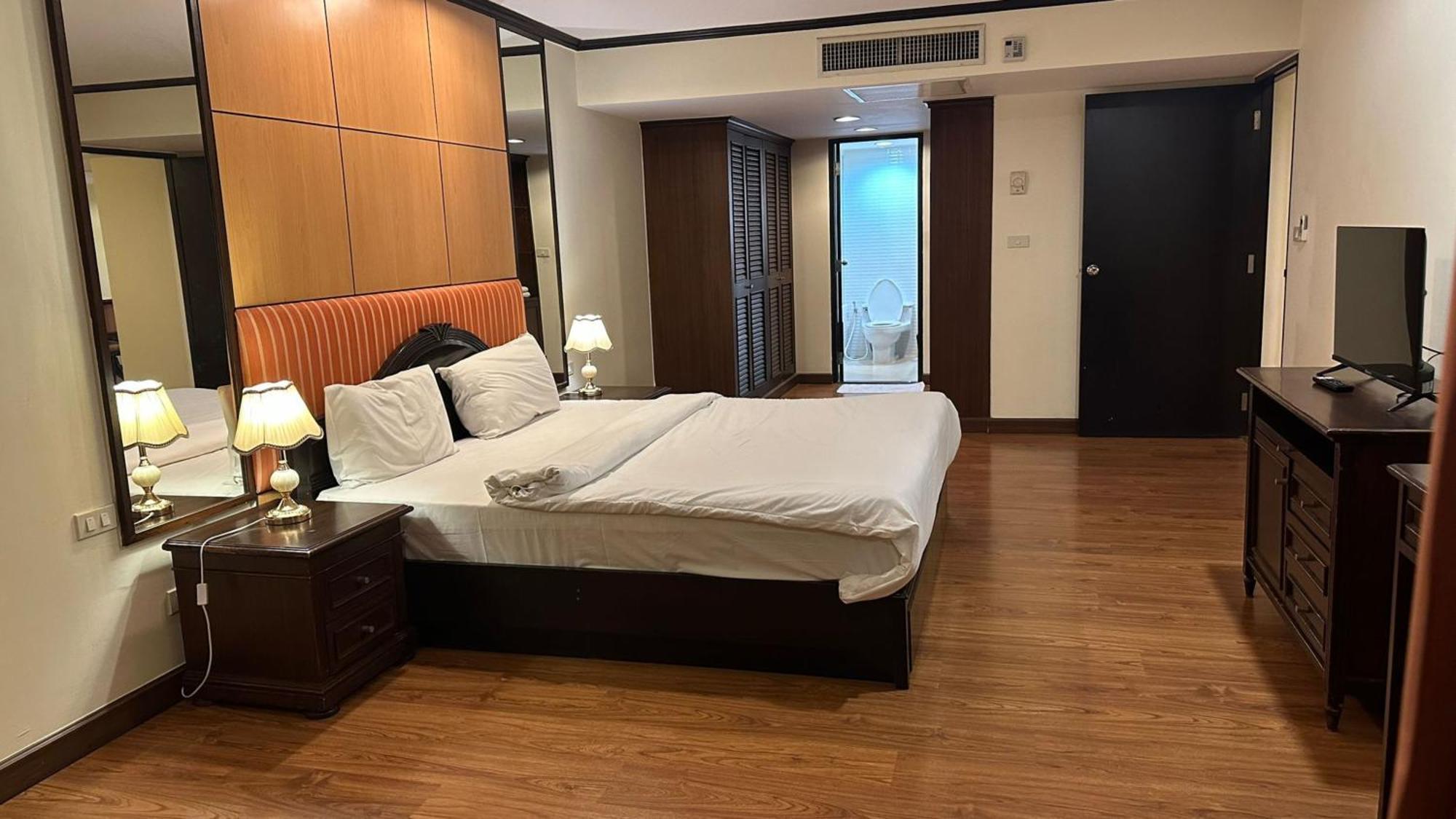 Affordable Serviced Nana - Omni Tower Sukhumvit Location Appartement