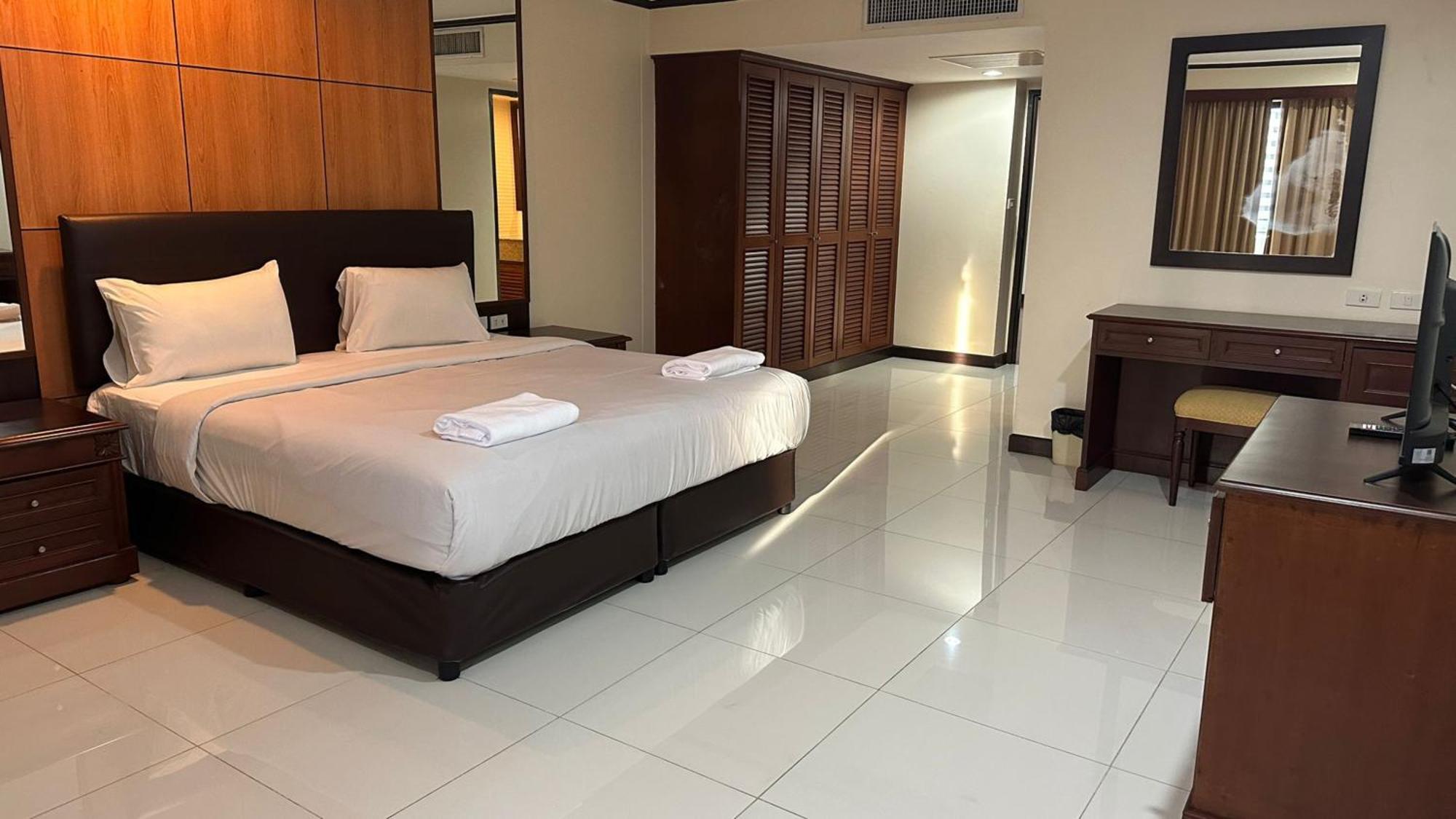 Apartment Affordable Serviced Nana - Omni Tower Sukhumvit Location