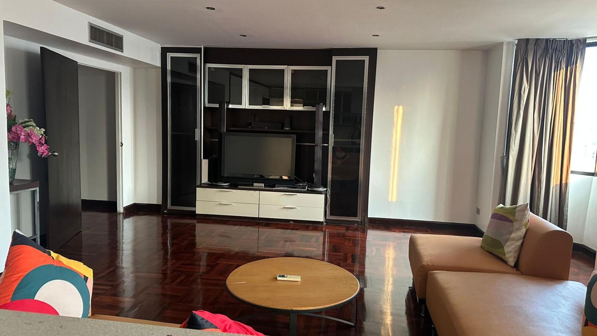 Affordable Serviced Nana - Omni Tower Sukhumvit Location Bangkok