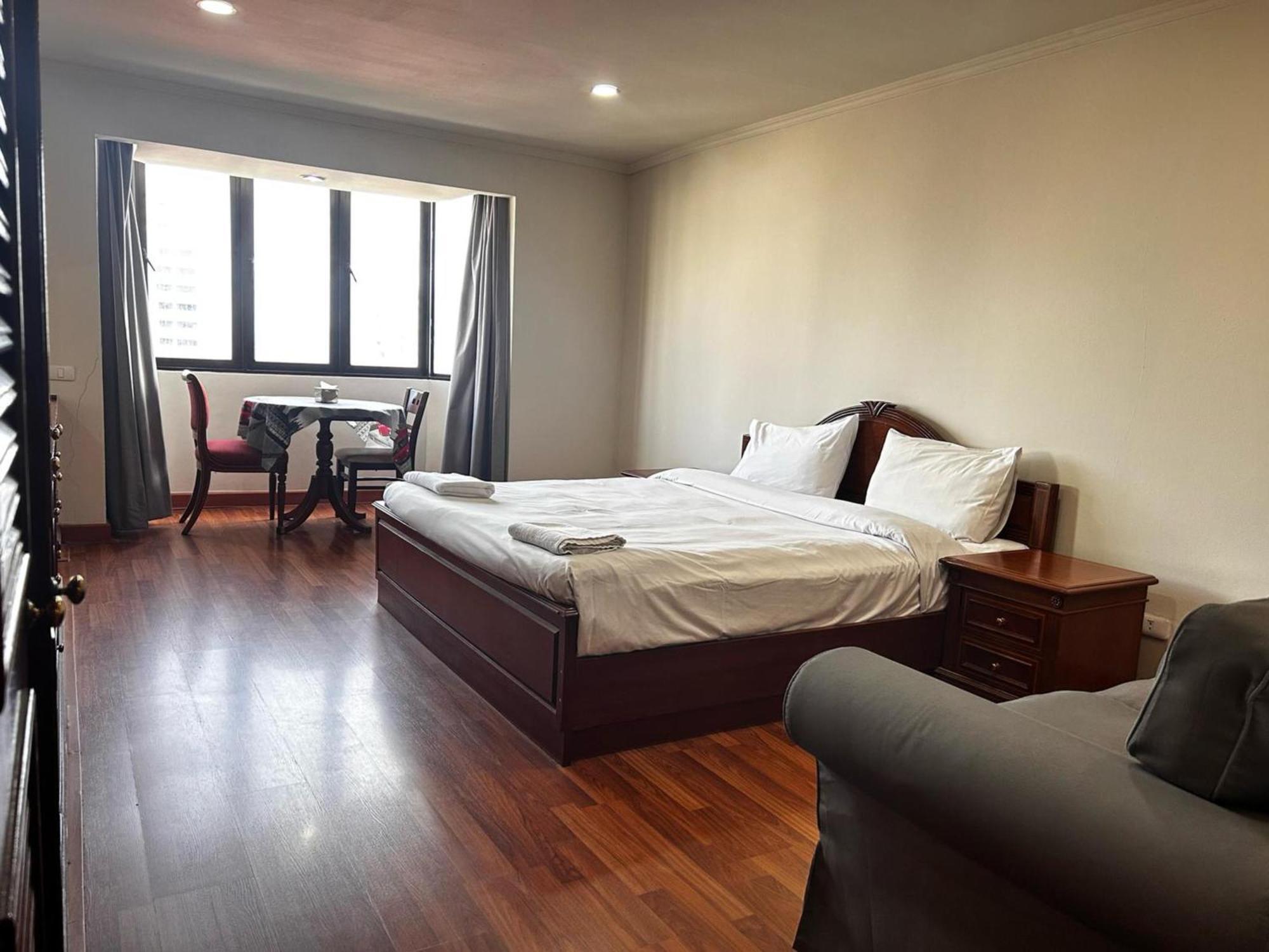Apartment Affordable Serviced Nana - Omni Tower Sukhumvit Location Bangkok