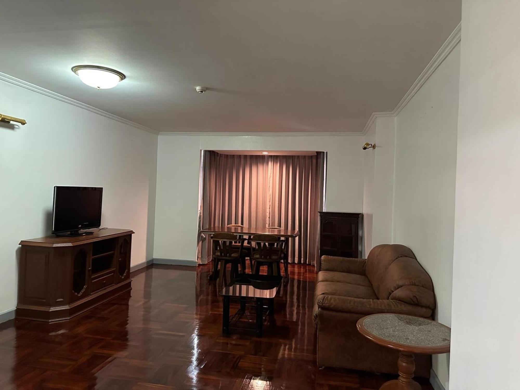 Affordable Serviced Nana - Omni Tower Sukhumvit Location 曼谷
