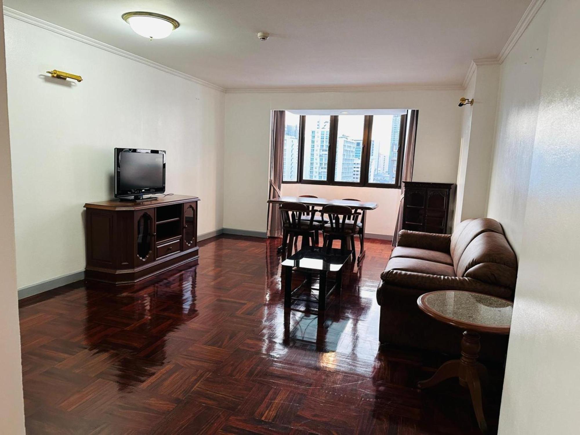 Affordable Serviced Nana - Omni Tower Sukhumvit Location