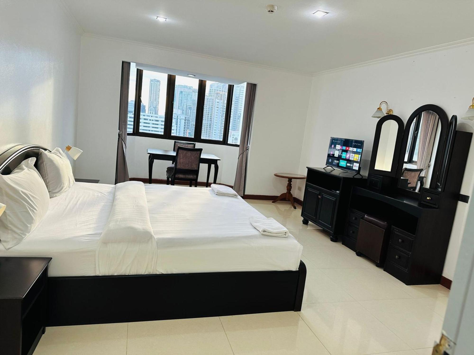 Affordable Serviced Nana - Omni Tower Sukhumvit Location 公寓 *