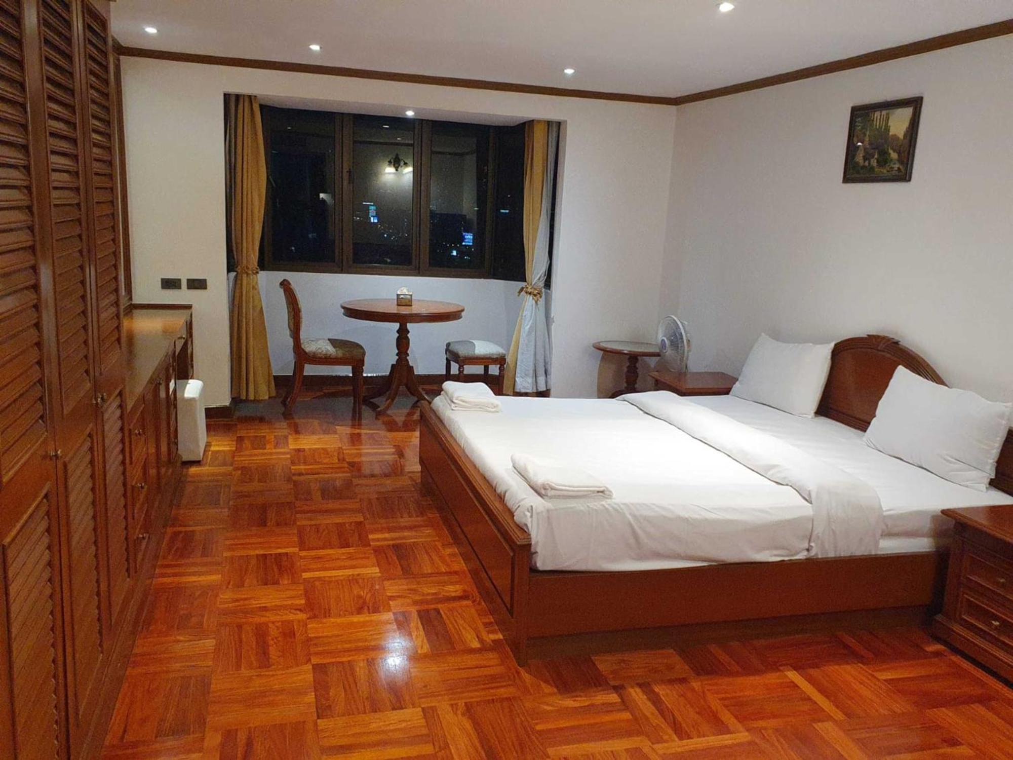 公寓 Affordable Serviced Nana - Omni Tower Sukhumvit Location 曼谷